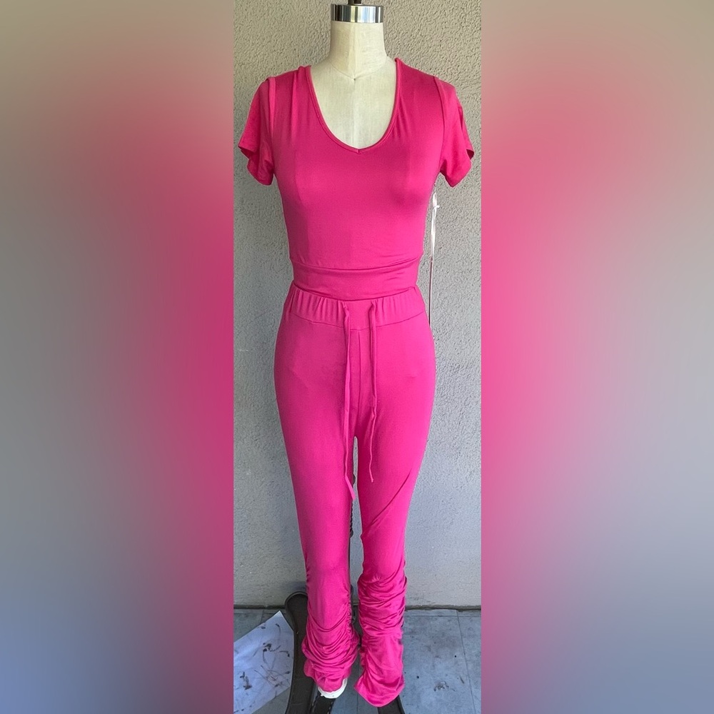 Chic Fuchsia Short-Sleeve Jumpsuit